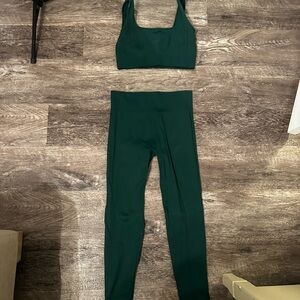 Dark Green Sports Bra and Leggings Set